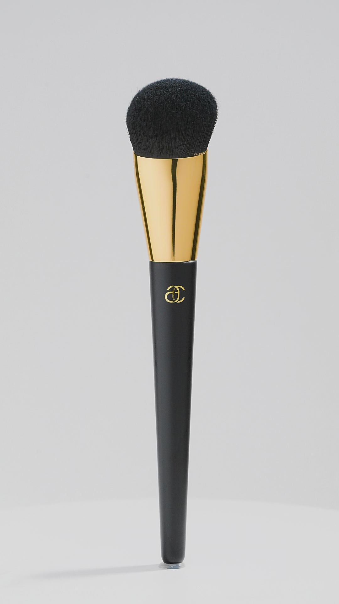 Pensula FOND DE TEN 02 Black